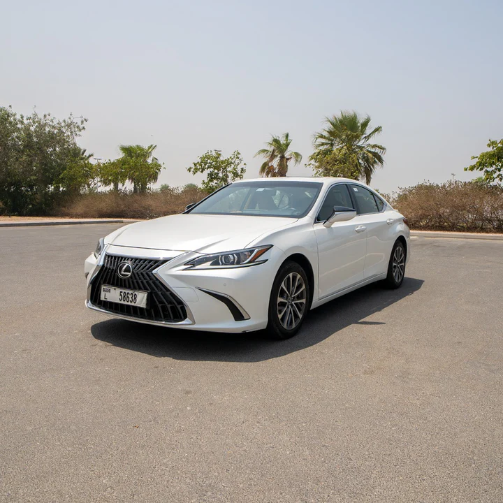 Lexus ES300 sedan in Dubai